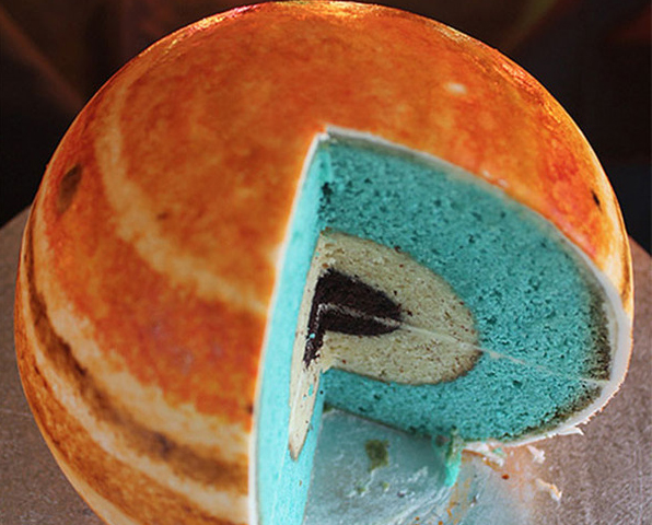 Planet mars cake