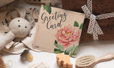 Free-Realistic-Square-Greeting-Card-Mockup